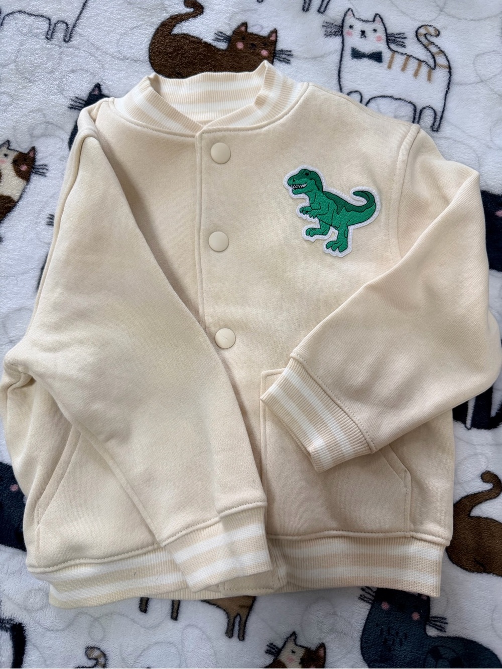 5x$30 Kids Cream Dino Patch Button-Up Jacket
